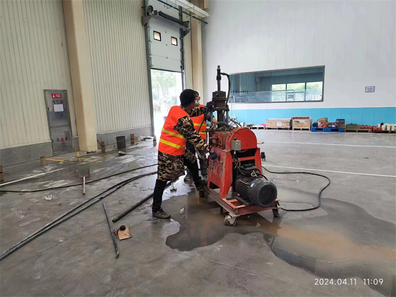 松山湖管委会厂房地面下沉塌陷注浆加固施工